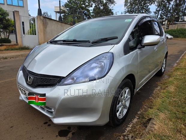 Honda Fit 2011 Silver