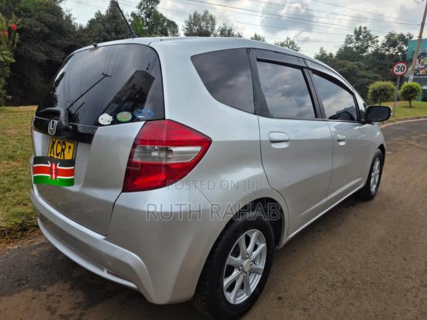 Honda Fit 2011 Silver
