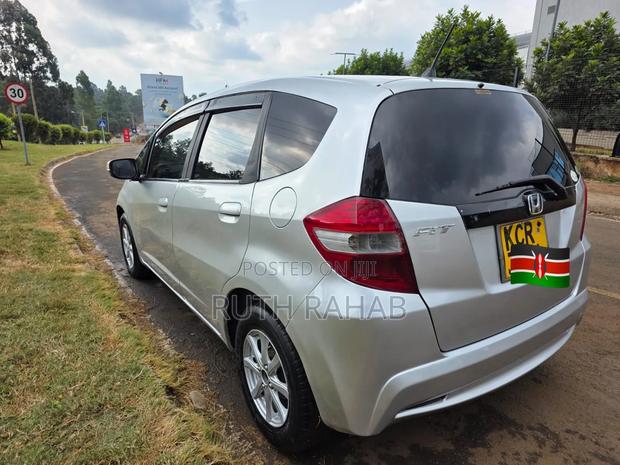 Honda Fit 2011 Silver