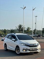 Honda Fit Shuttle 1.5 Hybrid 2WD 2017 White for sale