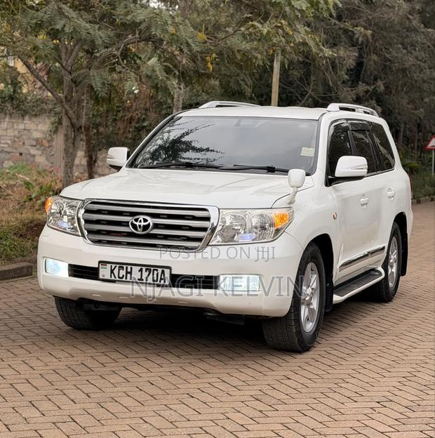 Toyota Land Cruiser 4.6 V8 ZX 2009 White