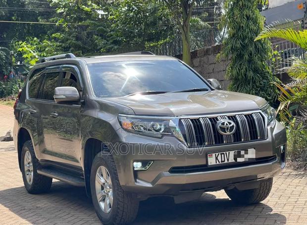 Toyota Land Cruiser Prado 2014 Gold