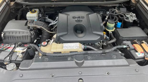 Toyota Land Cruiser Prado 2017 Black