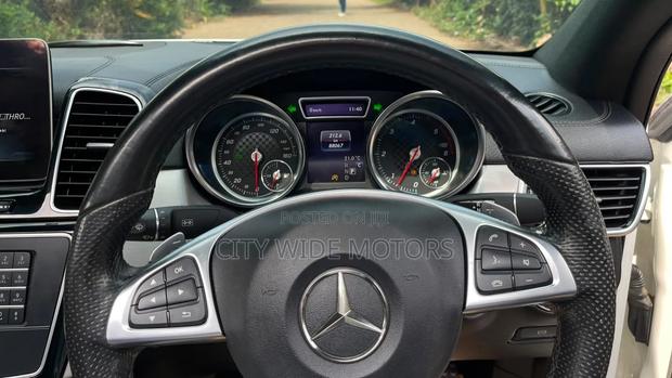 Mercedes-Benz GLE-Class 2019 White
