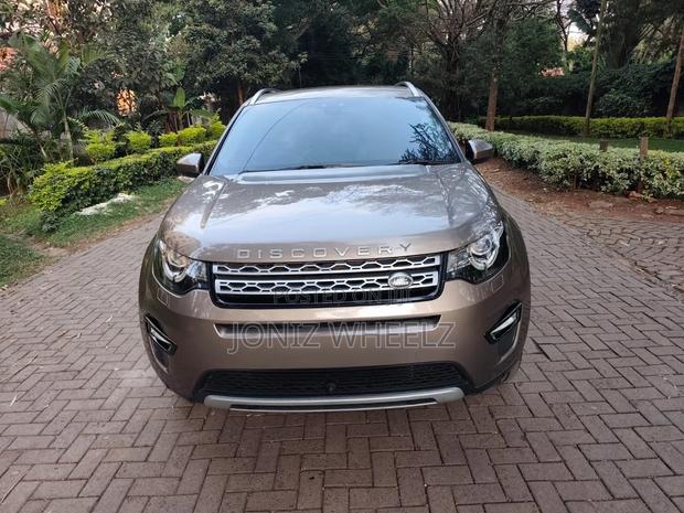Land Rover Discovery Sport 2016 Gold