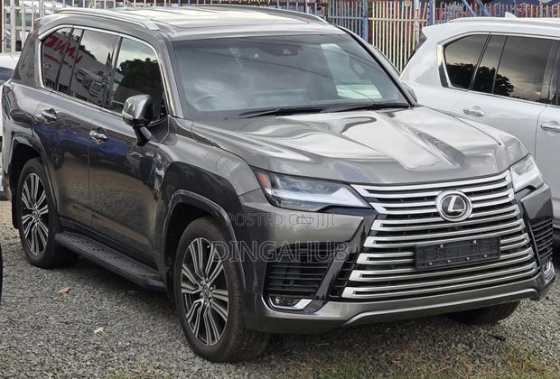 Lexus LX 500d 2022 Gray