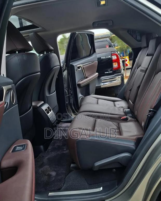 Lexus RX 2019 Silver