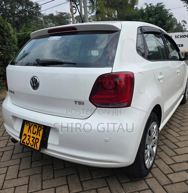 Volkswagen Polo 2013 White