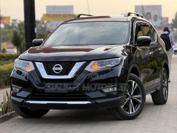 Nissan X-Trail 2.0 Petrol FWD 2019 Black