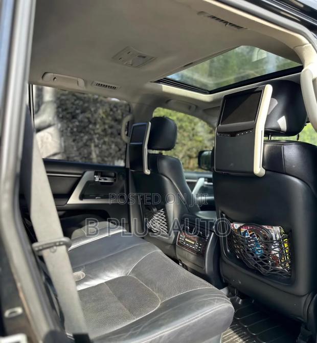 Toyota Land Cruiser 2012 Black