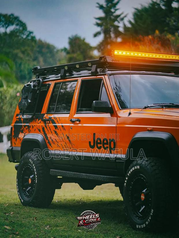 Jeep Cherokee 2.5 D 1997 Orange