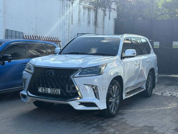 Lexus LX 2016 White