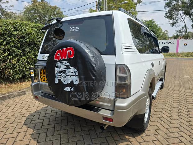 Toyota Land Cruiser Prado 1998 Off white