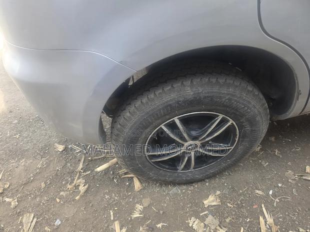 Toyota Sienta 2014 Silver