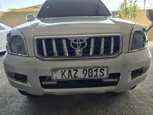 Toyota Land Cruiser Prado 2006 Silver
