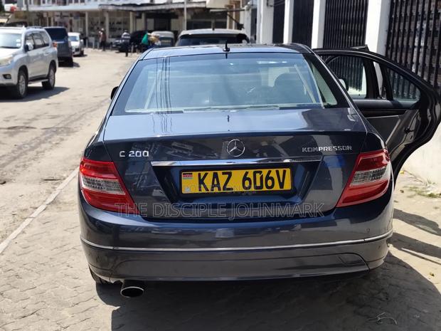 Mercedes-Benz C200 2007 Gray