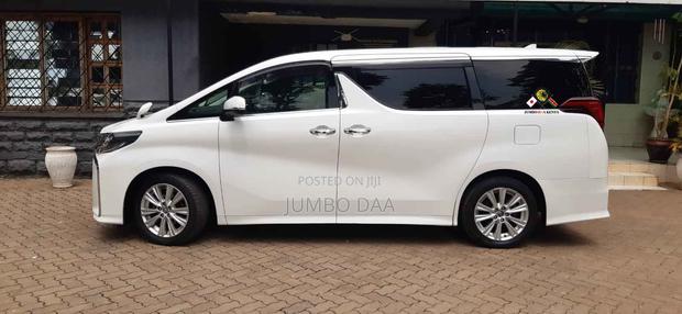 Toyota Alphard 2.5 Petrol FWD 2019 White