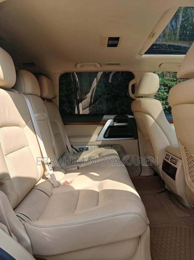 Toyota Land Cruiser 4.6 V8 ZX 2015 White