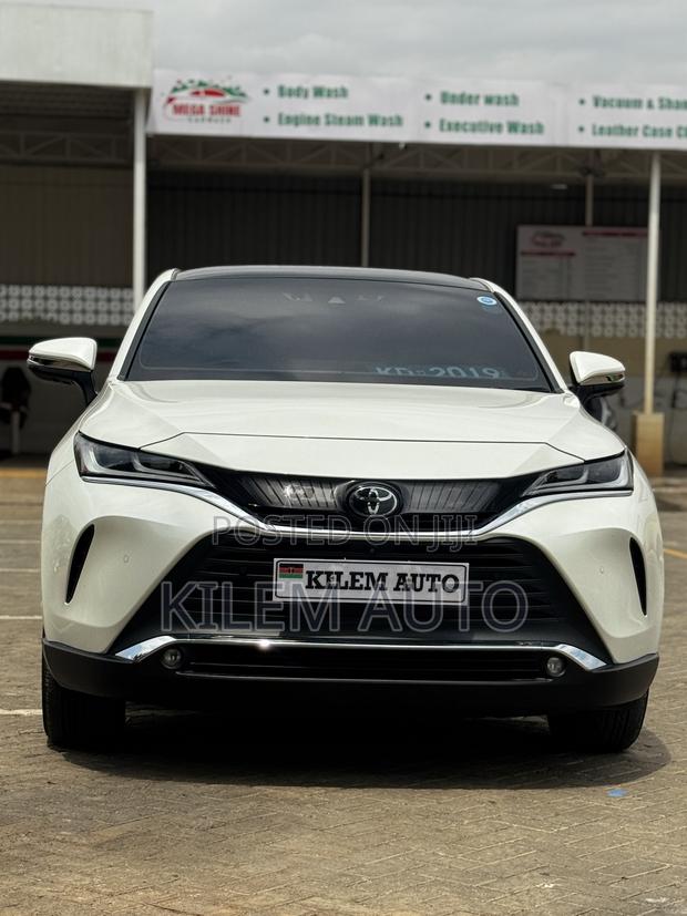 Toyota Harrier 2.0 2020 White