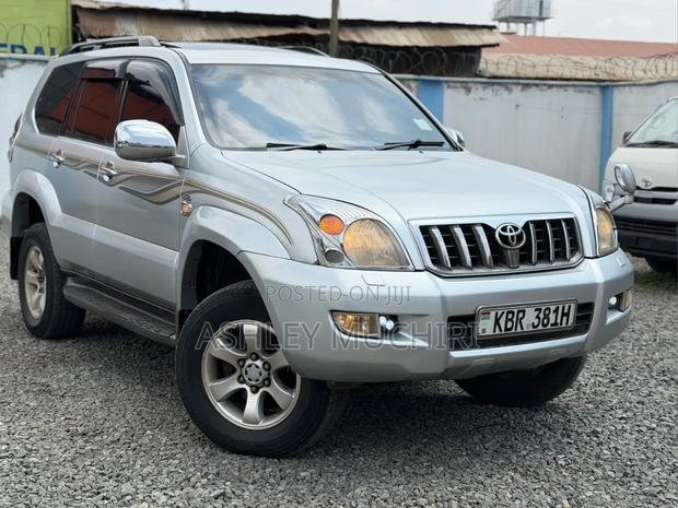 Toyota Land Cruiser Prado 2005 Silver