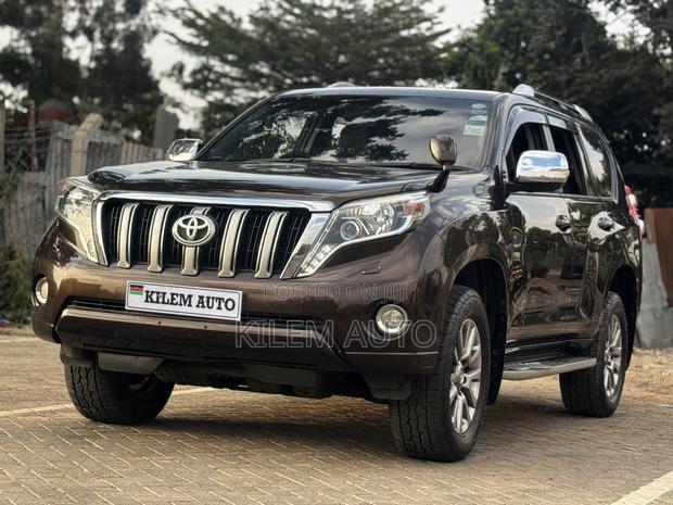 Toyota Land Cruiser Prado 2.8 2017 Brown
