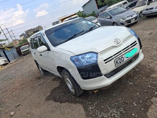Toyota Probox 2014 White