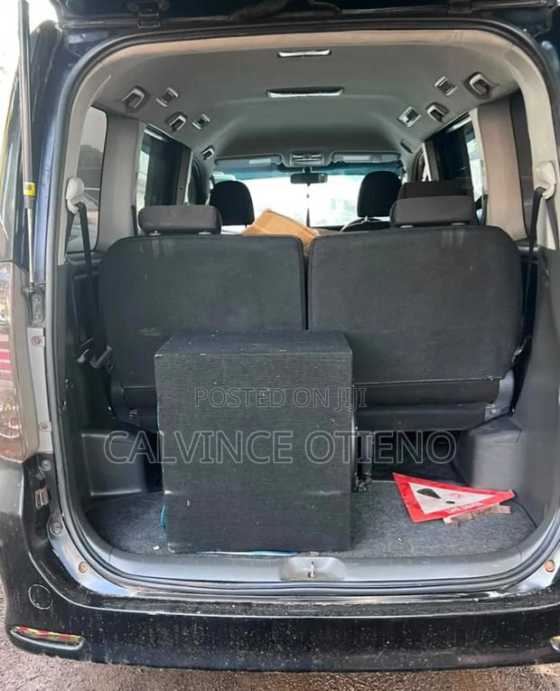Toyota Voxy 2011 Black