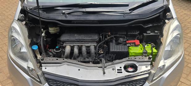 Honda Fit 2012 Silver