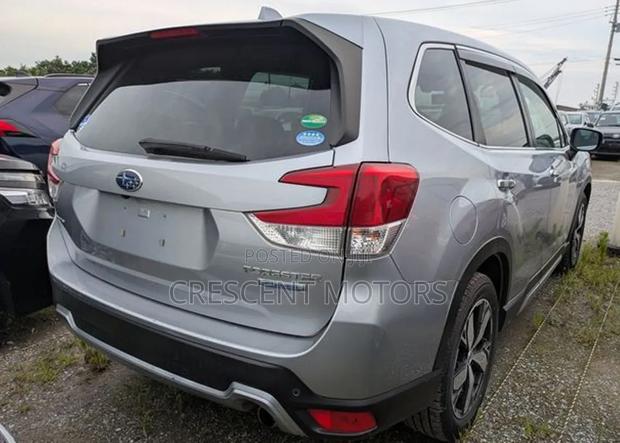 Subaru Forester 2021 Silver