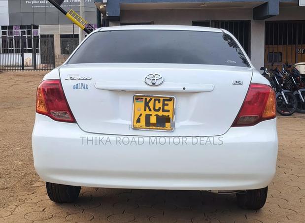 Toyota Axio 2009 White