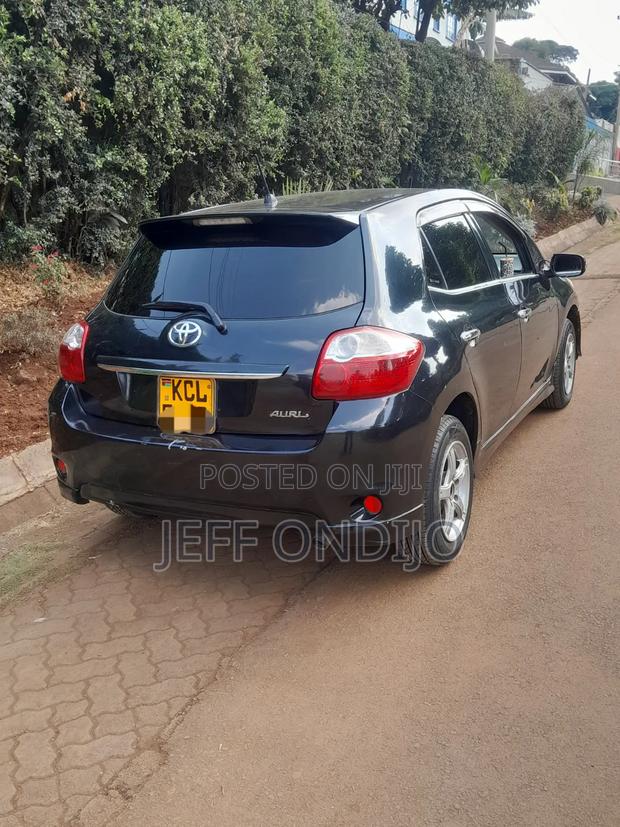 Toyota Auris 2010 Black