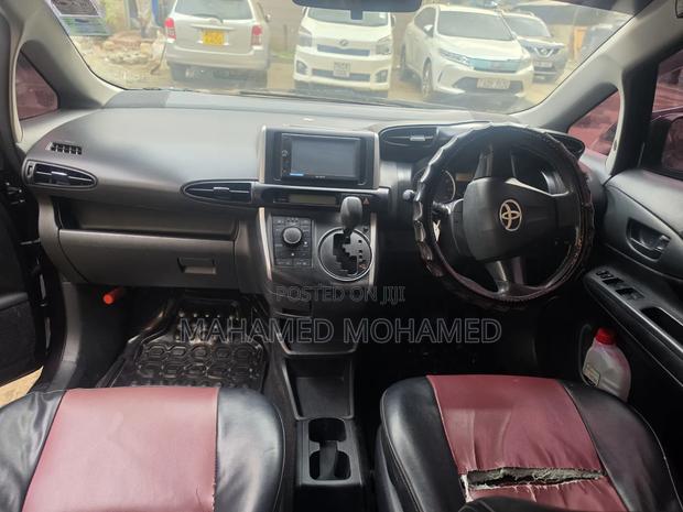 Toyota Wish 2013 Brown