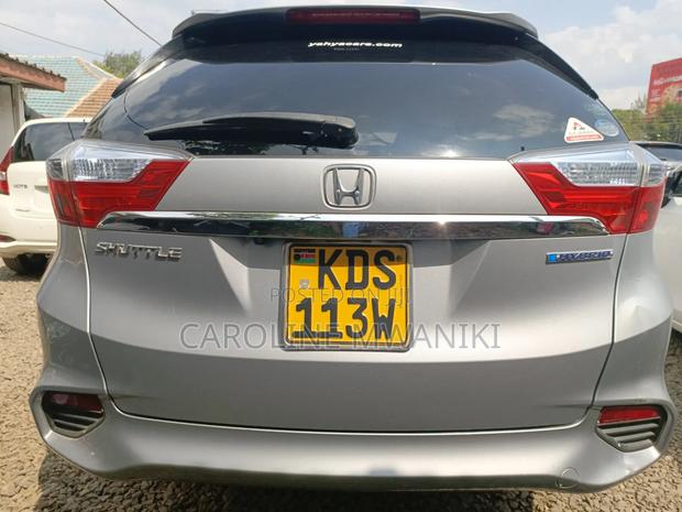 Honda Fit Shuttle 2016 Silver
