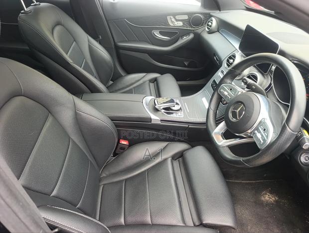 Mercedes-Benz C200 2018 Black