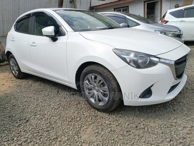 Mazda Demio 2019 Pearl