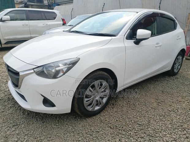 Mazda Demio 2019 Pearl