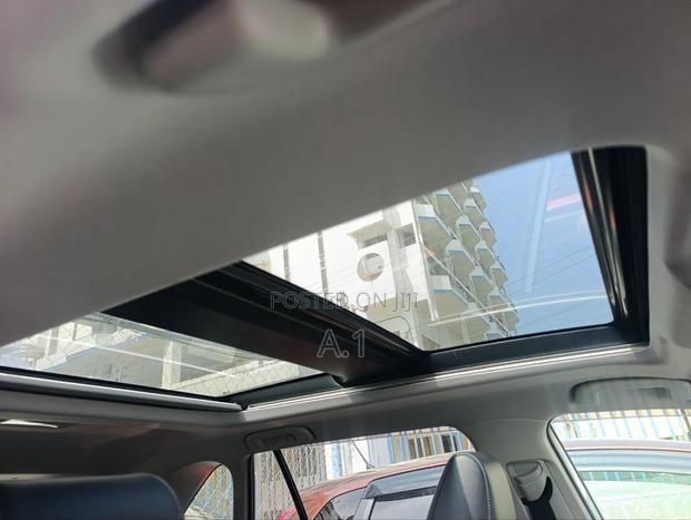Toyota RAV4 2019 Off white