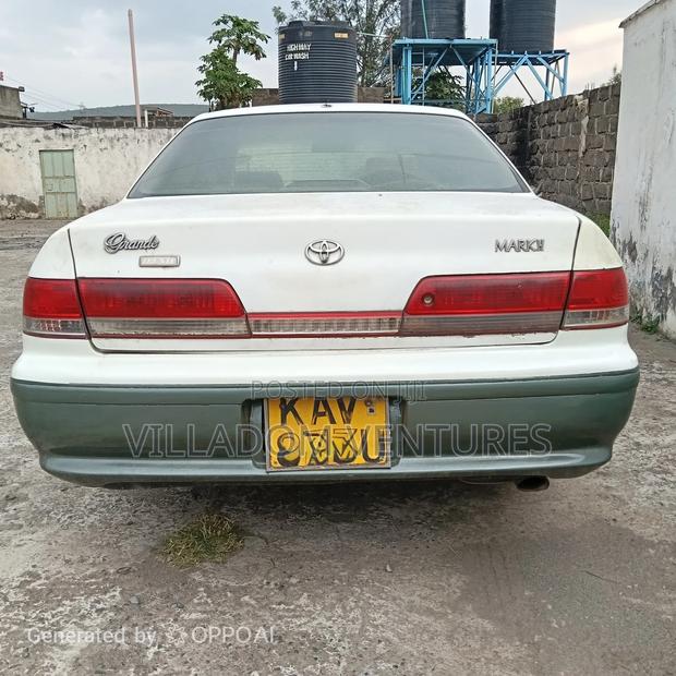 Toyota Mark II 1998 White