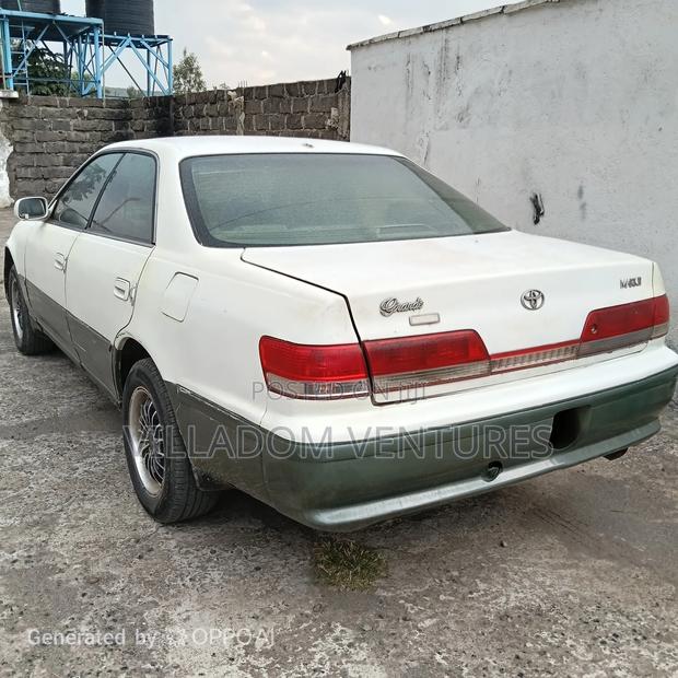 Toyota Mark II 1998 White