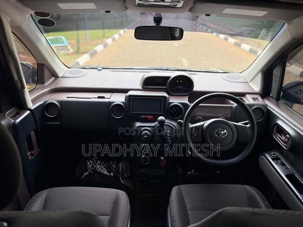 Toyota Spade 2016 Black