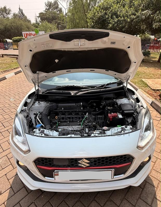 Suzuki Swift 2019 White