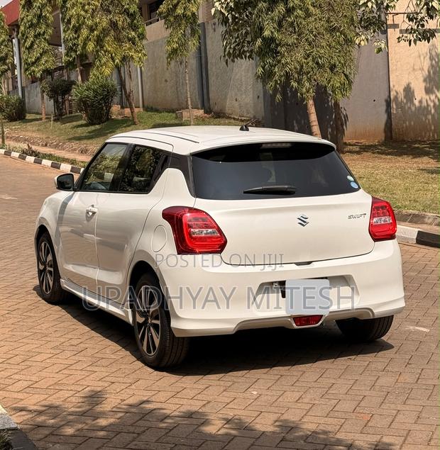 Suzuki Swift 2019 White