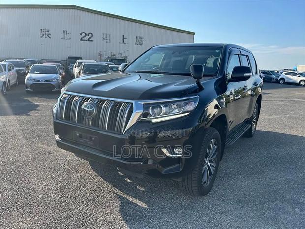 Toyota Land Cruiser Prado 2019 Black