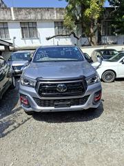 Toyota Hilux 2019 Silver for sale