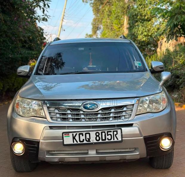 Subaru Forester 2011 Silver