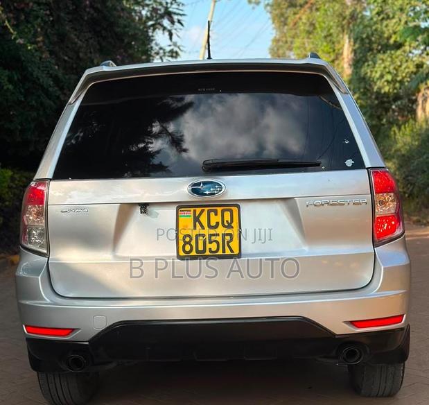Subaru Forester 2011 Silver