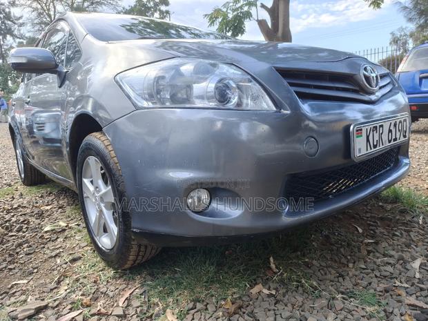 Toyota Auris 2011 Gray