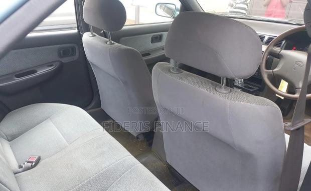 Nissan 1400 1998 Silver