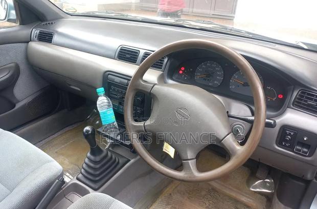 Nissan 1400 1998 Silver