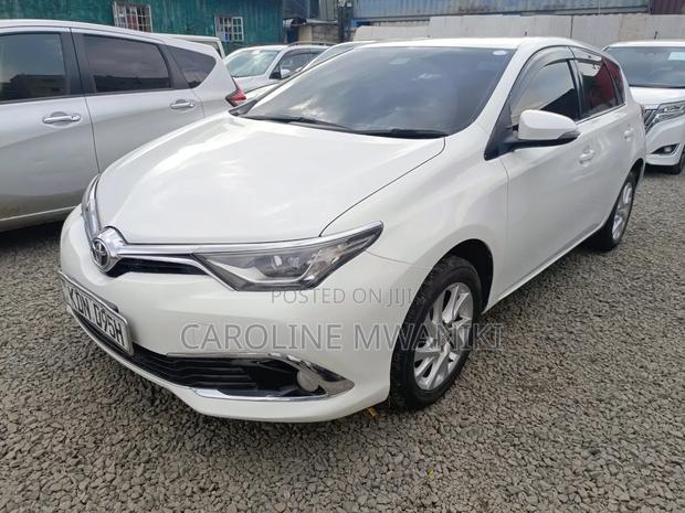 Toyota Auris 2016 White